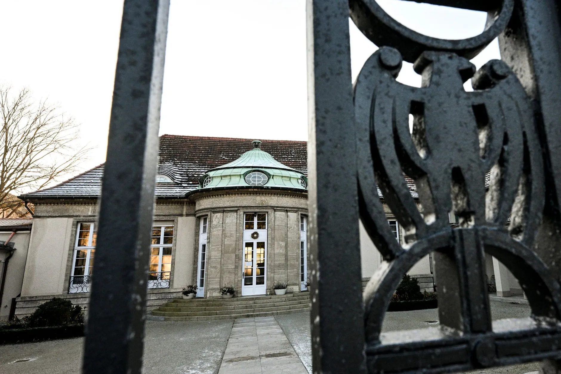 Blick auf ein Gästehaus, in dem AfD-Politiker nach einem Bericht des Medienhauses Correctiv an einem Treffen teilgenommen haben sollen.