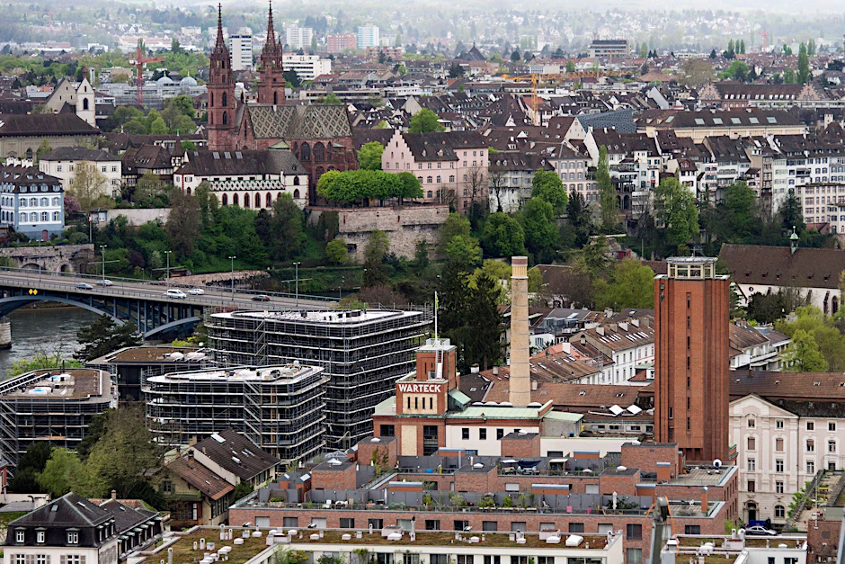 Blick auf Basel: Unter dem heutigen Stadtcasino entdeckten Archäologen Gräber aus der letzten dokumentierten Pestwelle der Schweiz im 17. Jahrhundert.