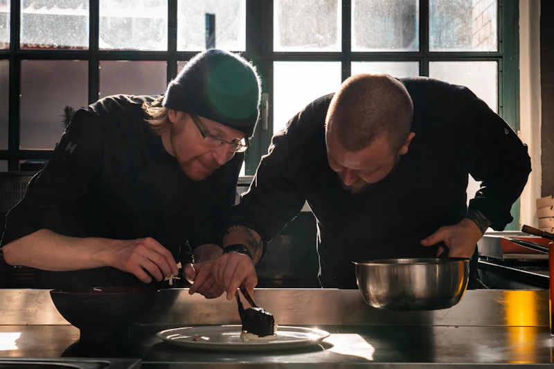 Das Spektakel der Saison: Wenn Berliner Spitzenköche mit Spargel zaubern