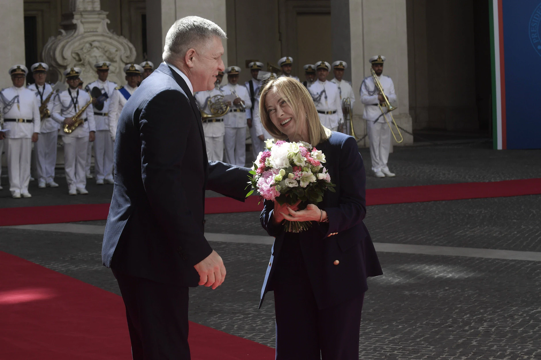 Ohne Orbán fehlt der EU ihr klarer Gegenspieler. Stattdessen entstehen neue Achsen, die Brüssel vor weitere Herausforderungen stellen dürften.