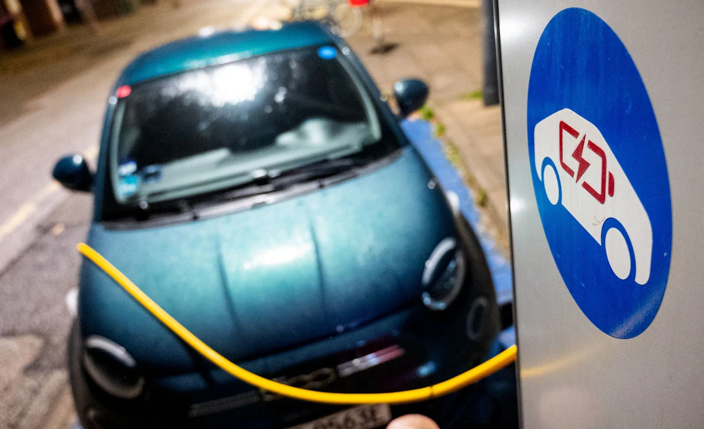 E-Auto: Deutsche Autobauer verlieren Marktanteile im eigenen Land
