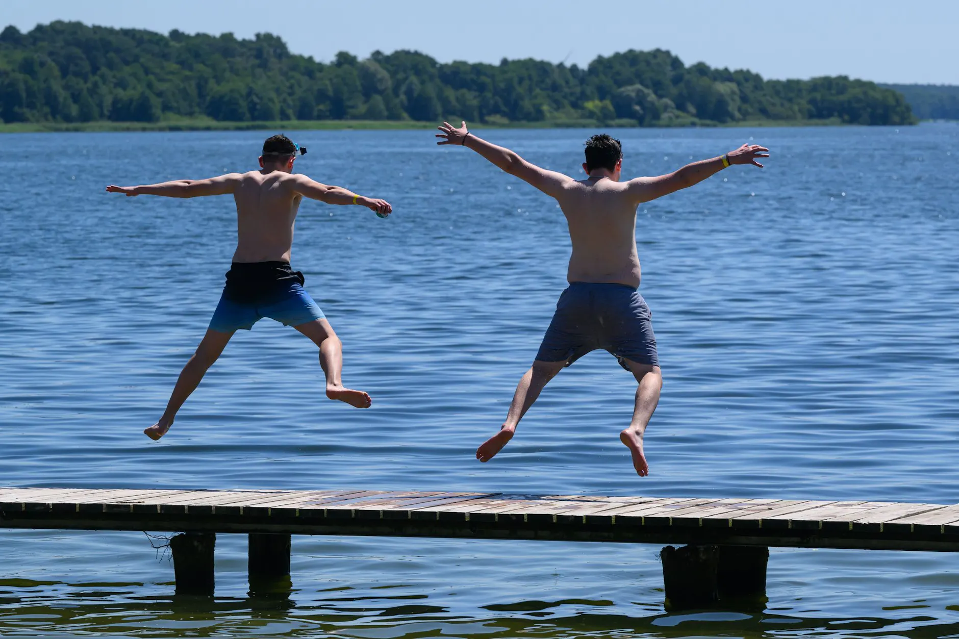 Wird sich ganz Deutschland schon im Mai wieder nach Abkühlung sehnen? Im Wonnemonat stehen laut Meteorologen die ersten Hitzetage des Jahres bevor.