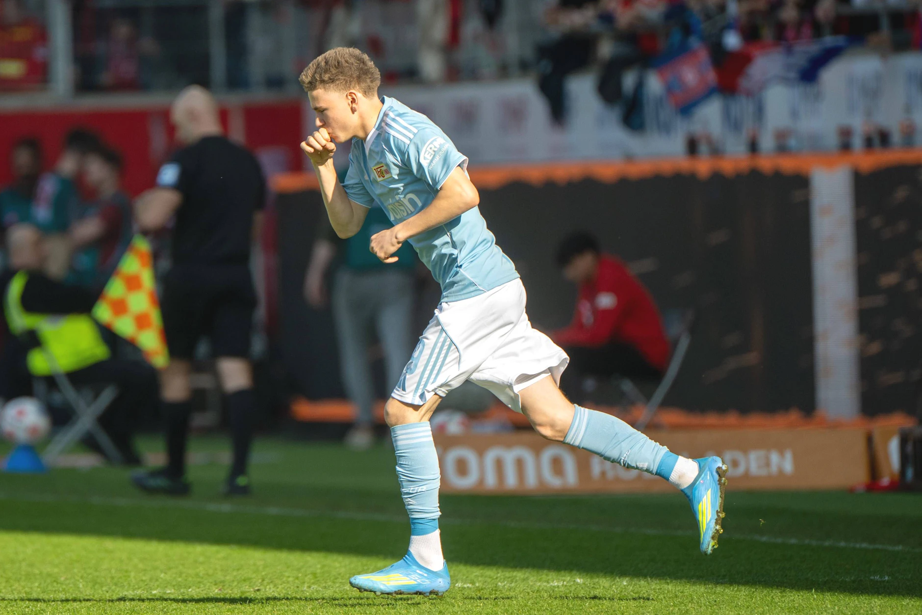 Ein Bubi in der Bundesliga: Nur drei Tage nach seinem 16. Geburstag feiert Linus Güther sein Debüt für den 1. FC Union Berlin.