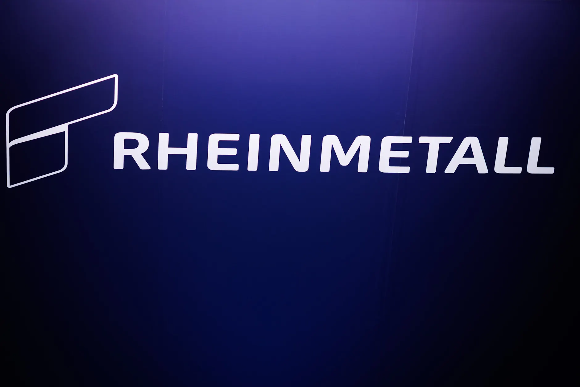 Der Haushaltsausschuss des Bundestags hat grünes Licht für einen Großauftrag an den Düsseldorfer Rüstungskonzern Rheinmetall gegeben.