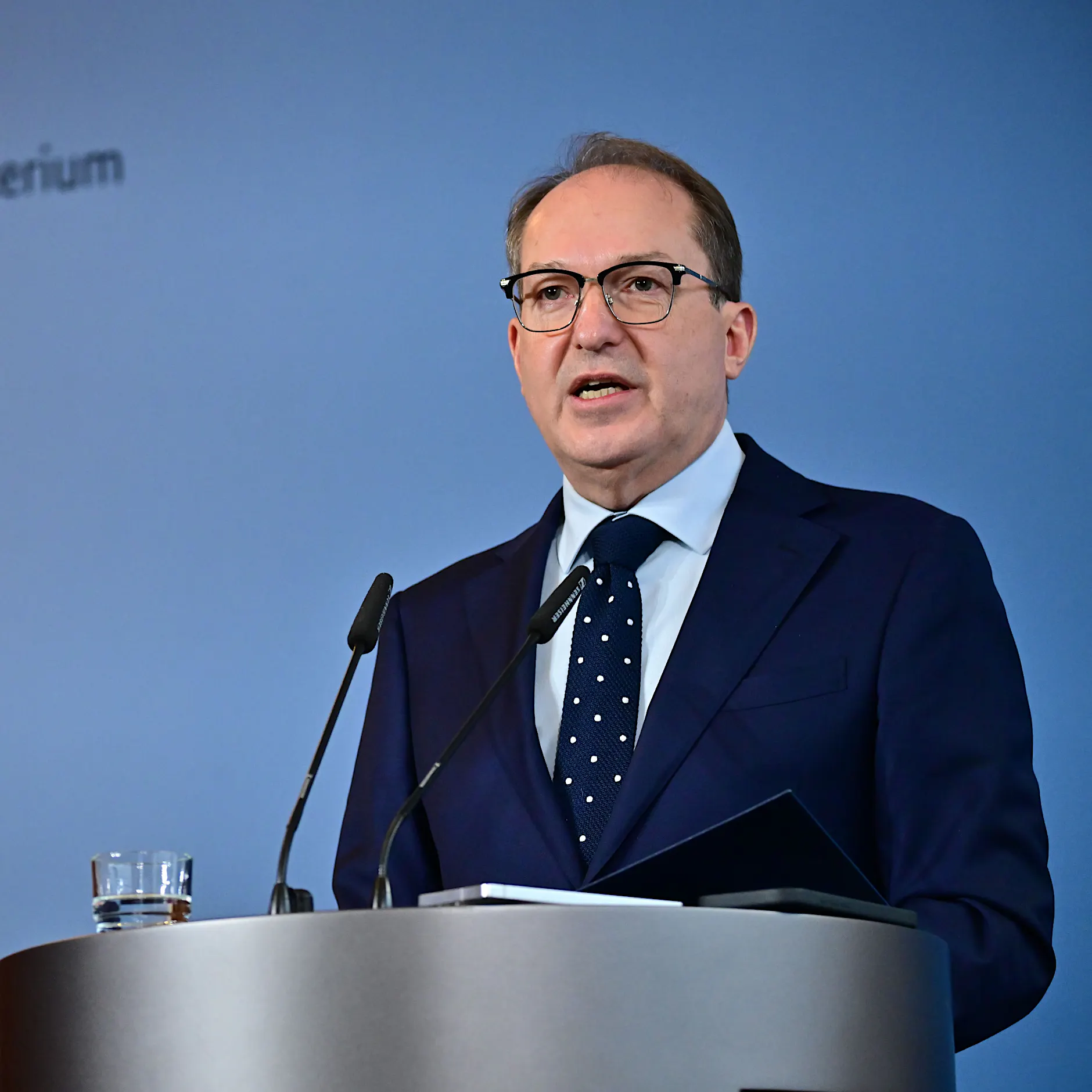 Mehr Geld für Bundesbeamte: Gesetzesentwurf sorgt für Mehrkosten von 3,5 Milliarden pro Jahr