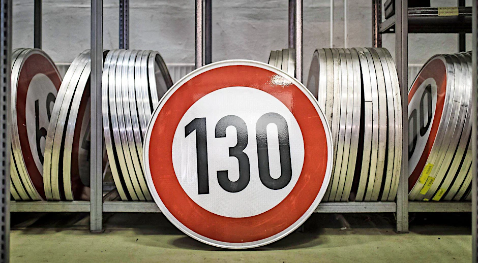Neuer Anlauf der Grünen für ein Tempolimit auf Autobahnen in Deutschland.