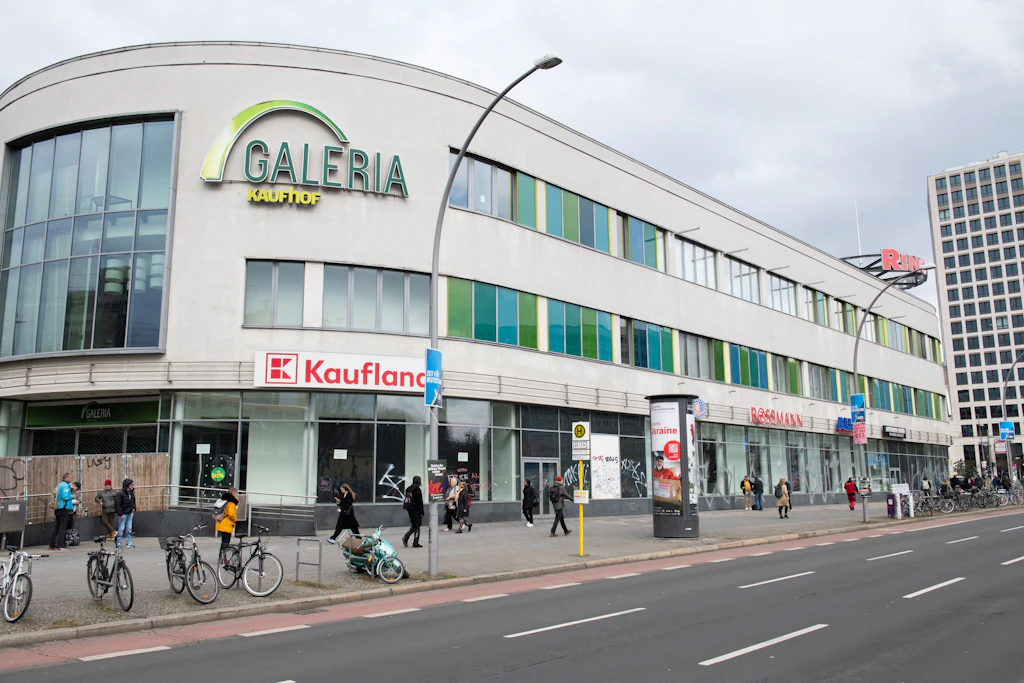 Ring-Center: Freizeitriese zieht in das Gebäude von Galeria Kaufhof ein