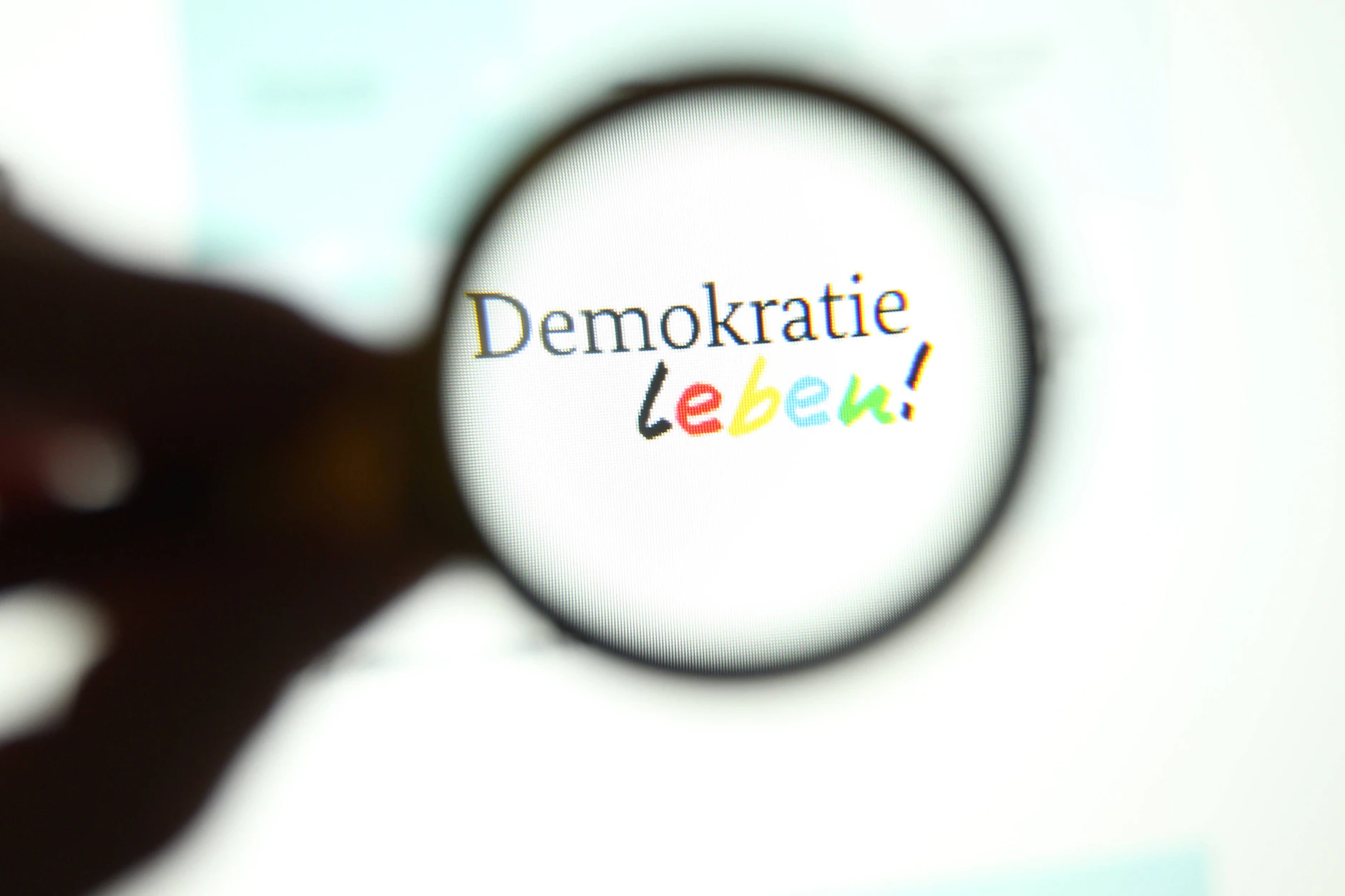 Warnsignal aus Berlin: Demokratie in der Hauptstadt in Gefahr