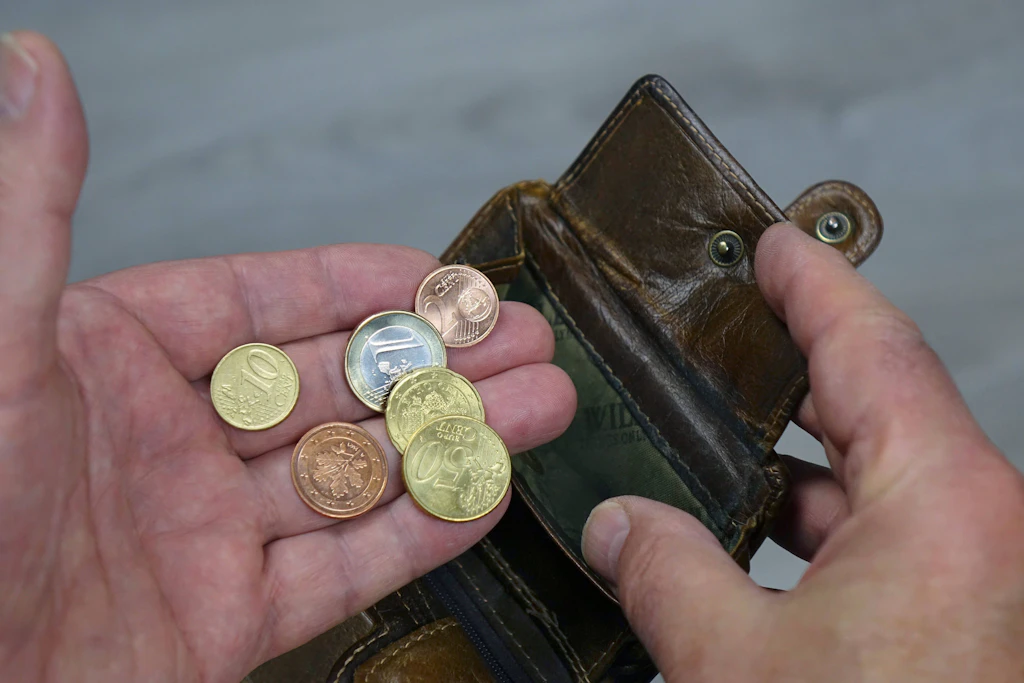 Millionendefizit: Landkreis Oberhavel verhängt partielle Haushaltssperre