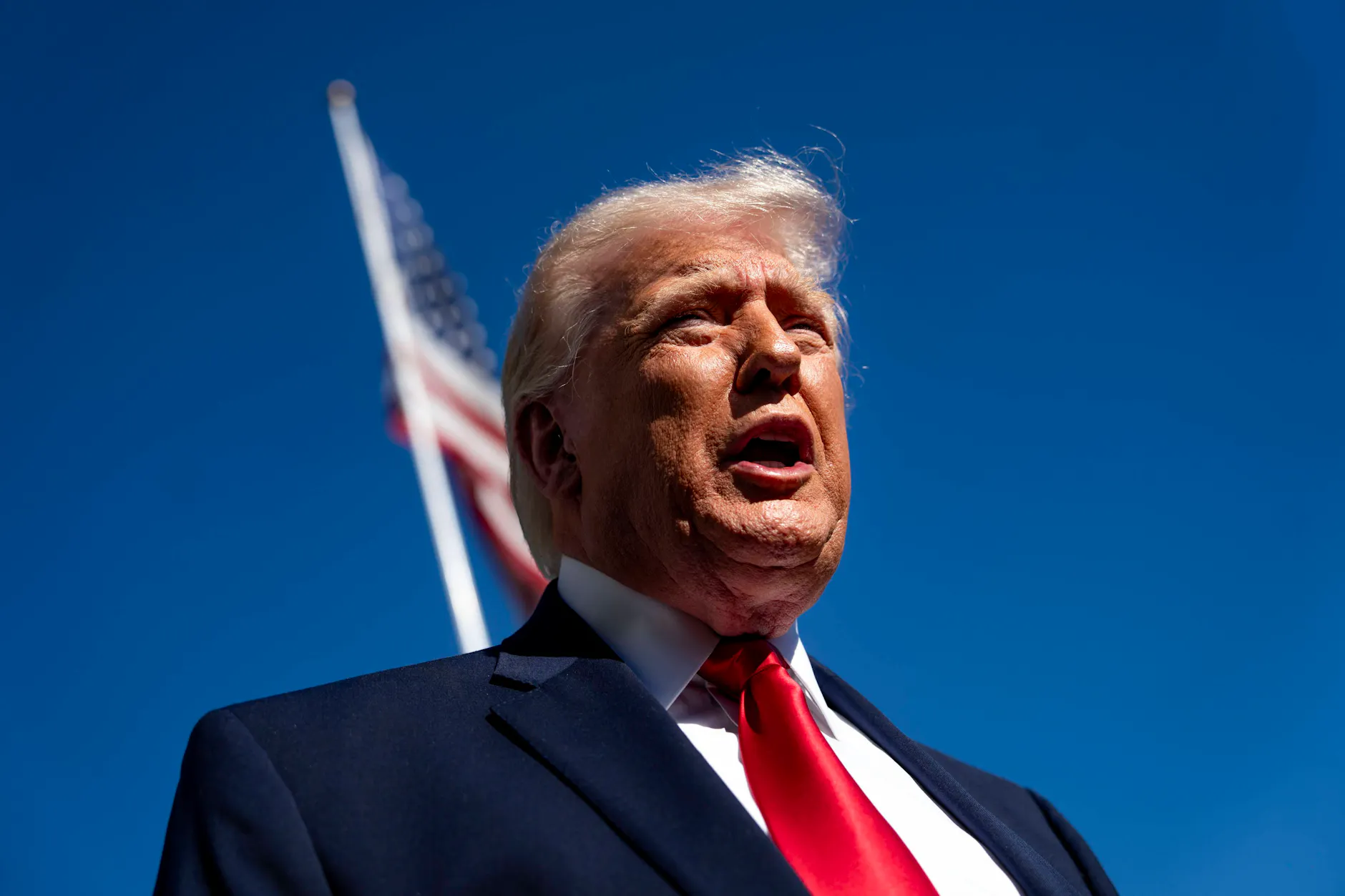 Hielt für ein KI-Video eines Berliner Satirikers her: US-Präsident Donald Trump.