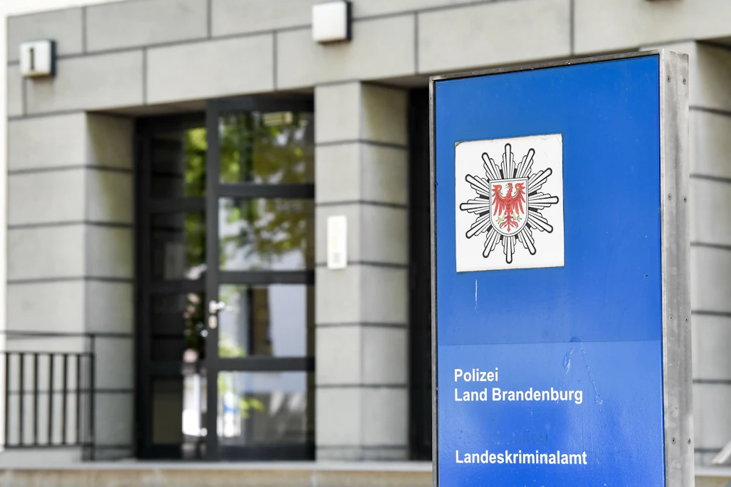 Großeinsatz in Berlin, Brandenburg und Sachsen: Polizei zerschlägt Geldwäsche-Netzwerk