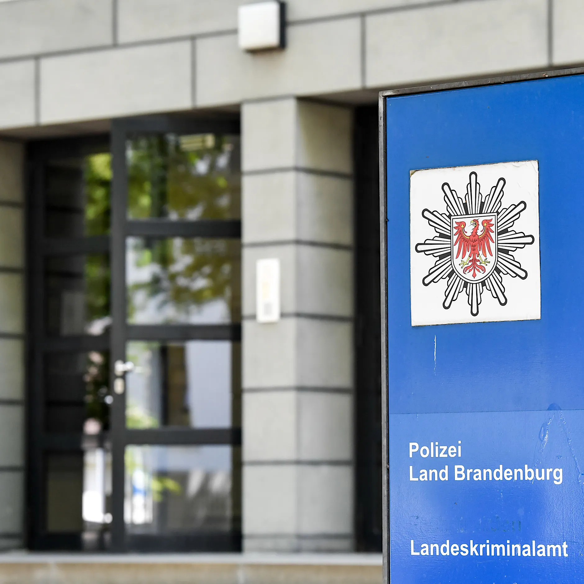 Großeinsatz in Berlin, Brandenburg und Sachsen: Polizei zerschlägt Geldwäsche-Netzwerk