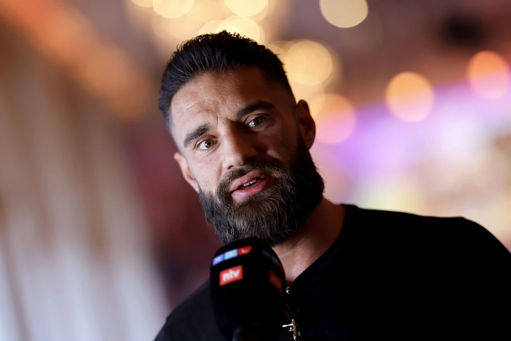 Skandal bei Live-Show: Warum ein ganzer Saal Aleks Petrovic ausbuht