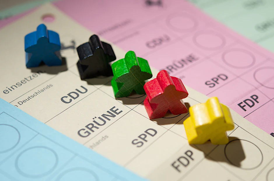 Laut&nbsp;einer neuen Umfrage kann sich die AfD deutlich von den anderen Parteien absetzen.