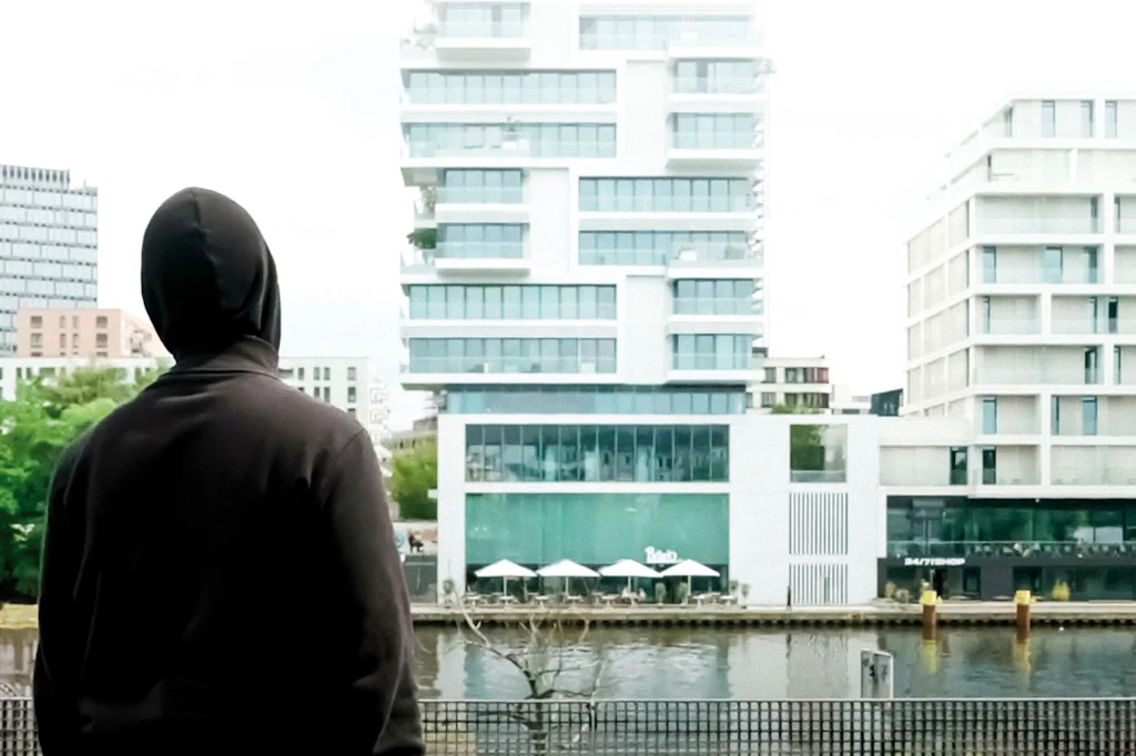 Klassenkampf in Kreuzberg: „Scherbenland“ erzählt von Rio Reiser und seinen Erben