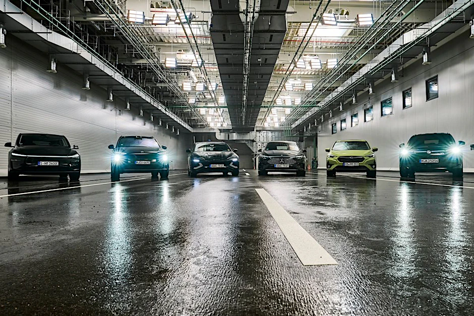 Diese sechs Pkw wurden in der Wetterhalle getestet.
