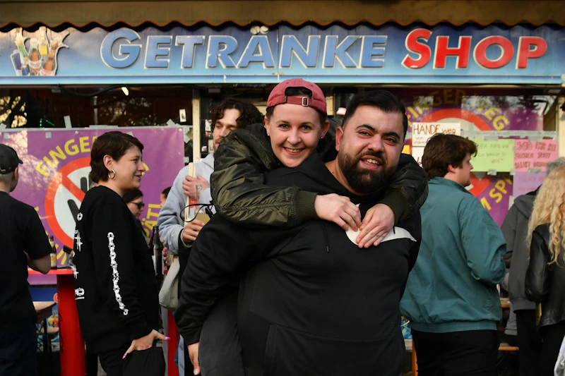 „Finger weg von unserem Späti!“ – ein Kiez kämpft um seine Seele