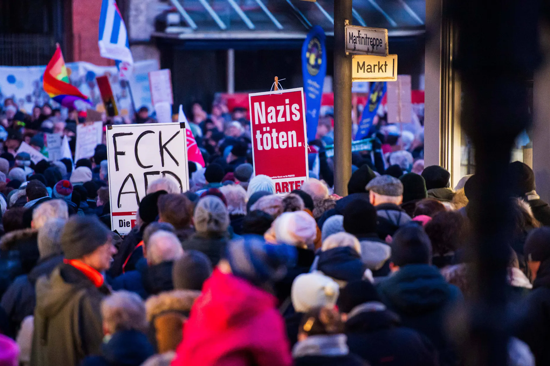 Nach der Veröffentlichung der Recherche von Correctiv kam es bundesweit zu Massendemonstrationen „gegen rechts“.