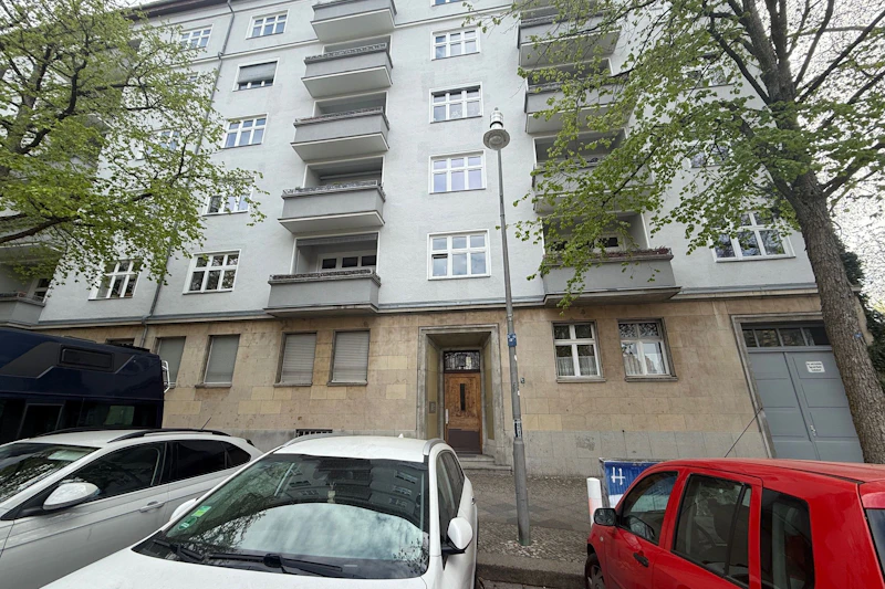 Rentnerin will ihren an Demenz erkrankten Partner erschlagen