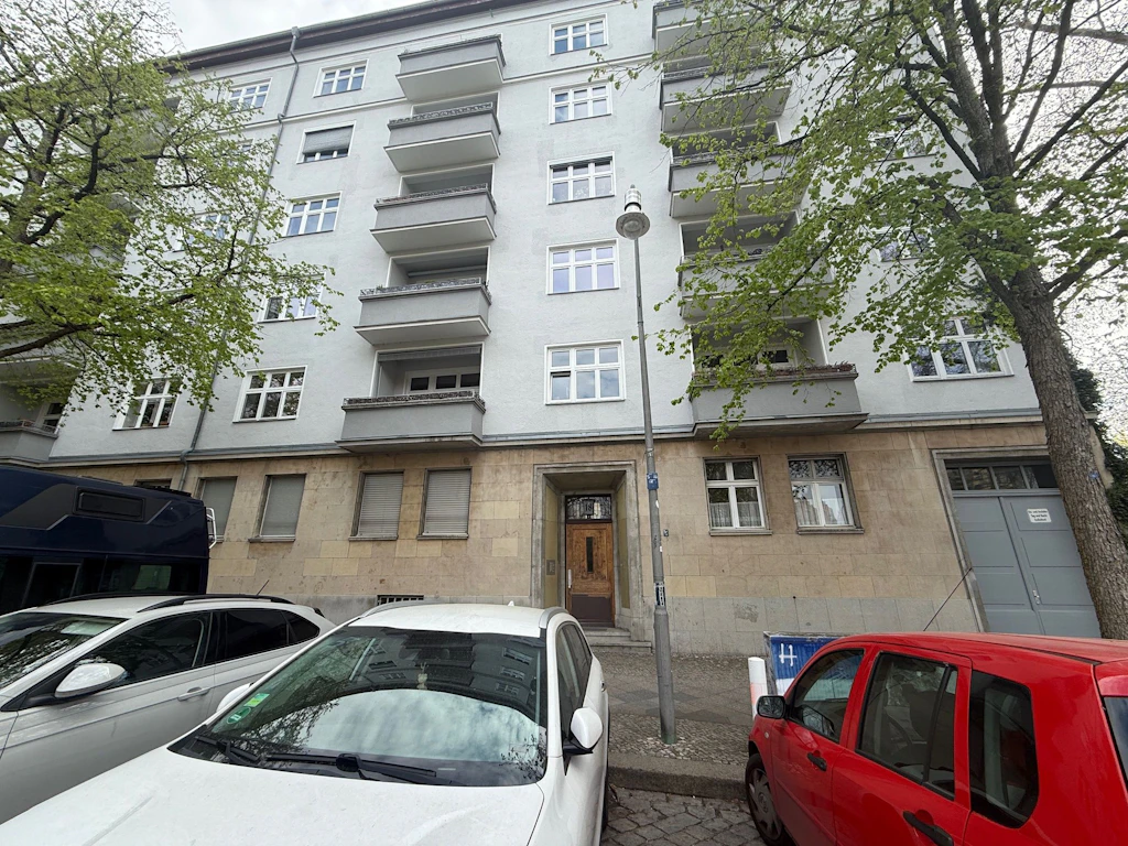 Rentnerin will ihren an Demenz erkrankten Partner erschlagen