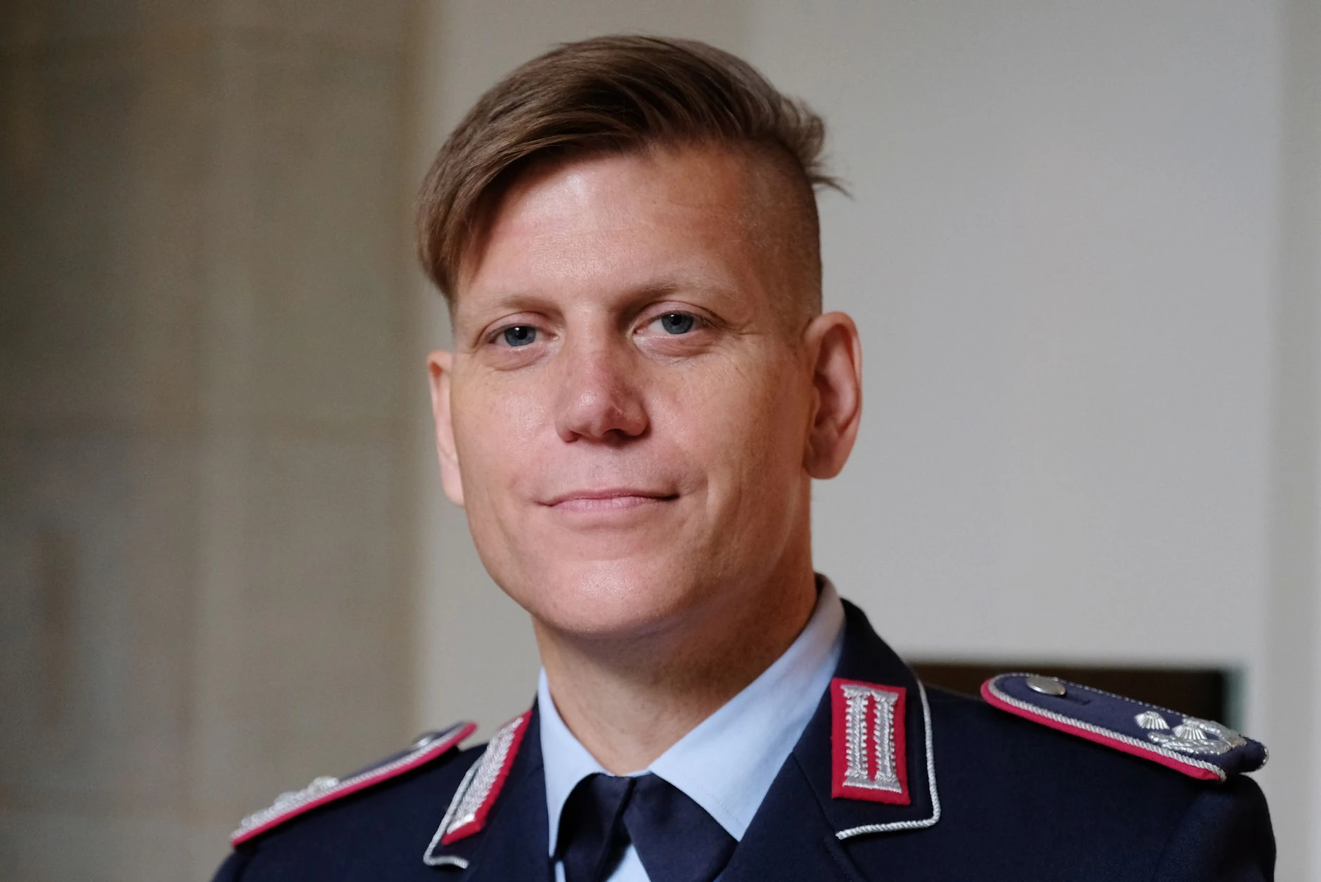 Die transsexuelle Soldatin Anastasia Biefang scheiterte 2025 vor dem Bundesverfassungsgericht: Ihre Beschwerde zum Recht auf sexuelle Selbstbestimmung wurde nicht zur Entscheidung angenommen.