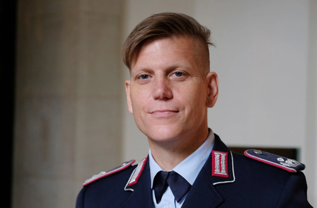 Wehrpflicht und Geschlecht: Wer gilt als Mann, und wer entscheidet das?