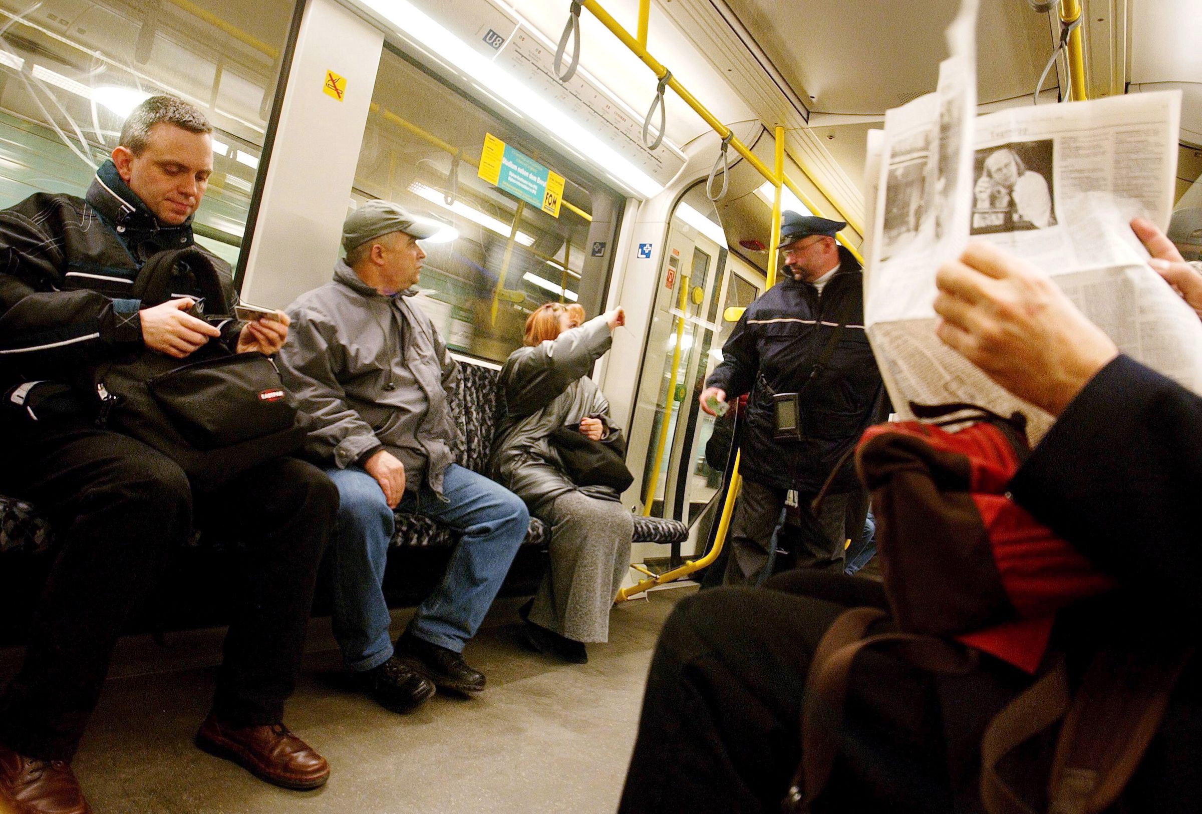 Zurückbleiben, bitte! Diese Berliner U-Bahn-Gäste machen jede Fahrt zur Geduldsprobe