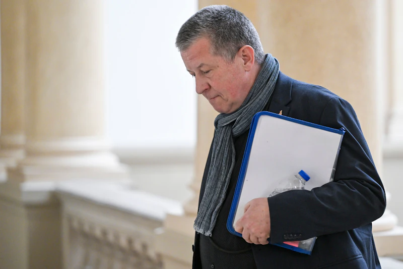 Fördermittelskandal: Darf man im Kampf gegen Antisemitismus die Gewaltenteilung missachten?