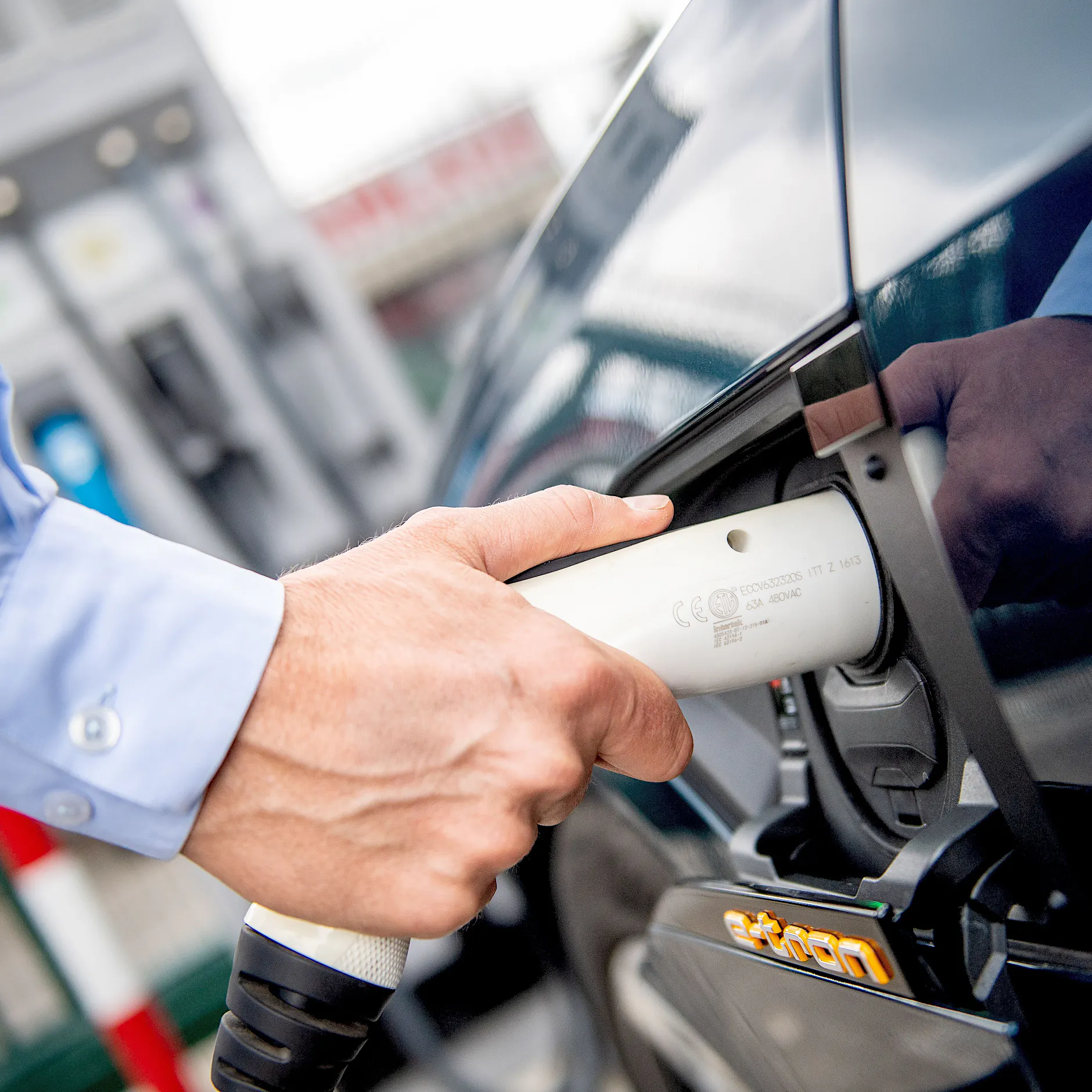 Bis zu 6000 Euro pro Haushalt: Bundestag beschließt neue E-Autoprämie