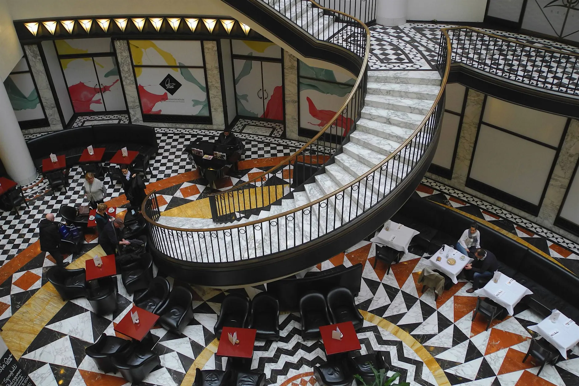 40 Millionen Euro geboten! Zwangsversteigerung von Berlins Luxus-Immobilie vertagt