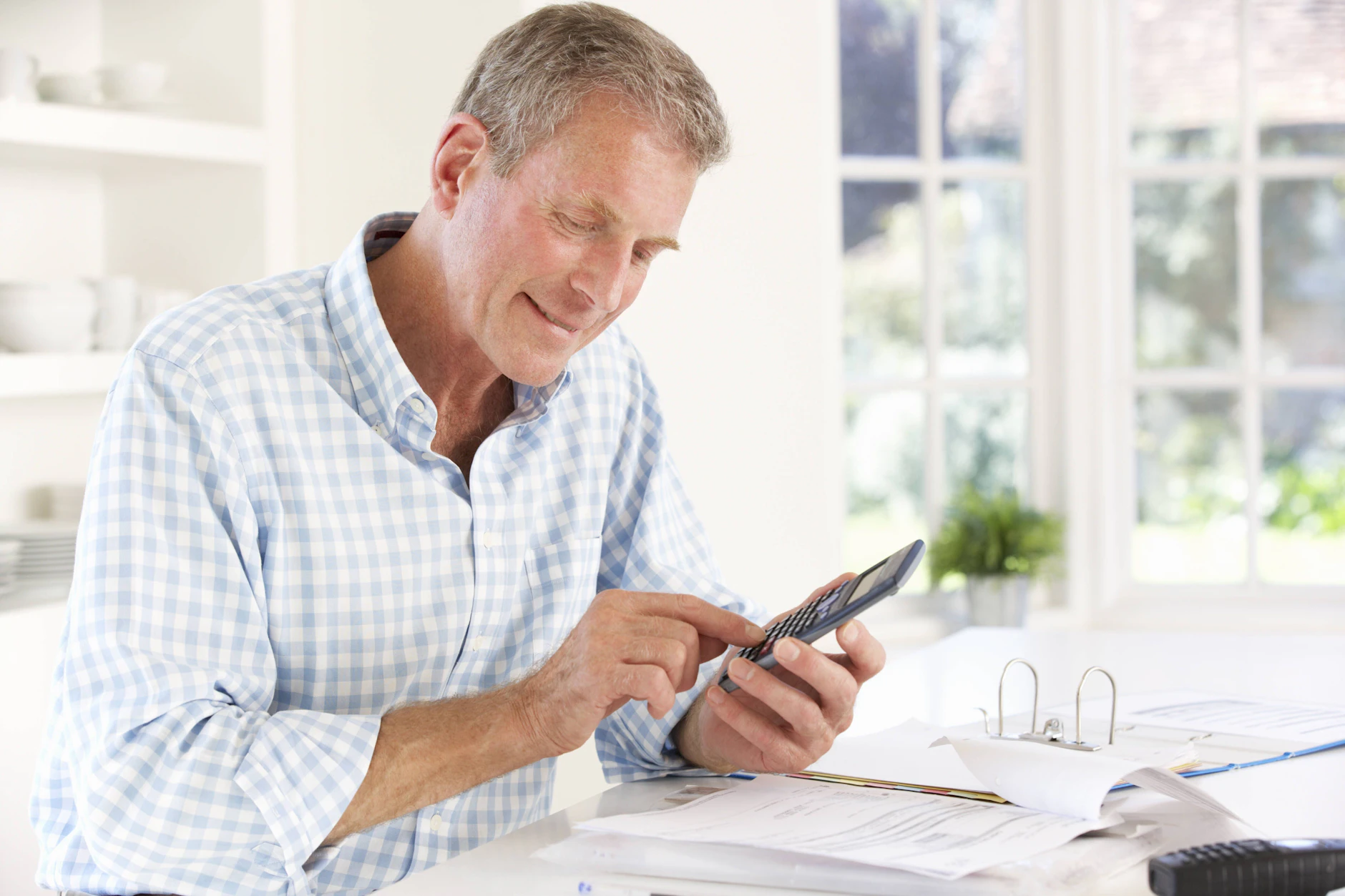 KI kann bei Steuererklärungen eine große Hilfe sein. Das wissen auch die Finanzämter. Auch sie setzen KI ein!