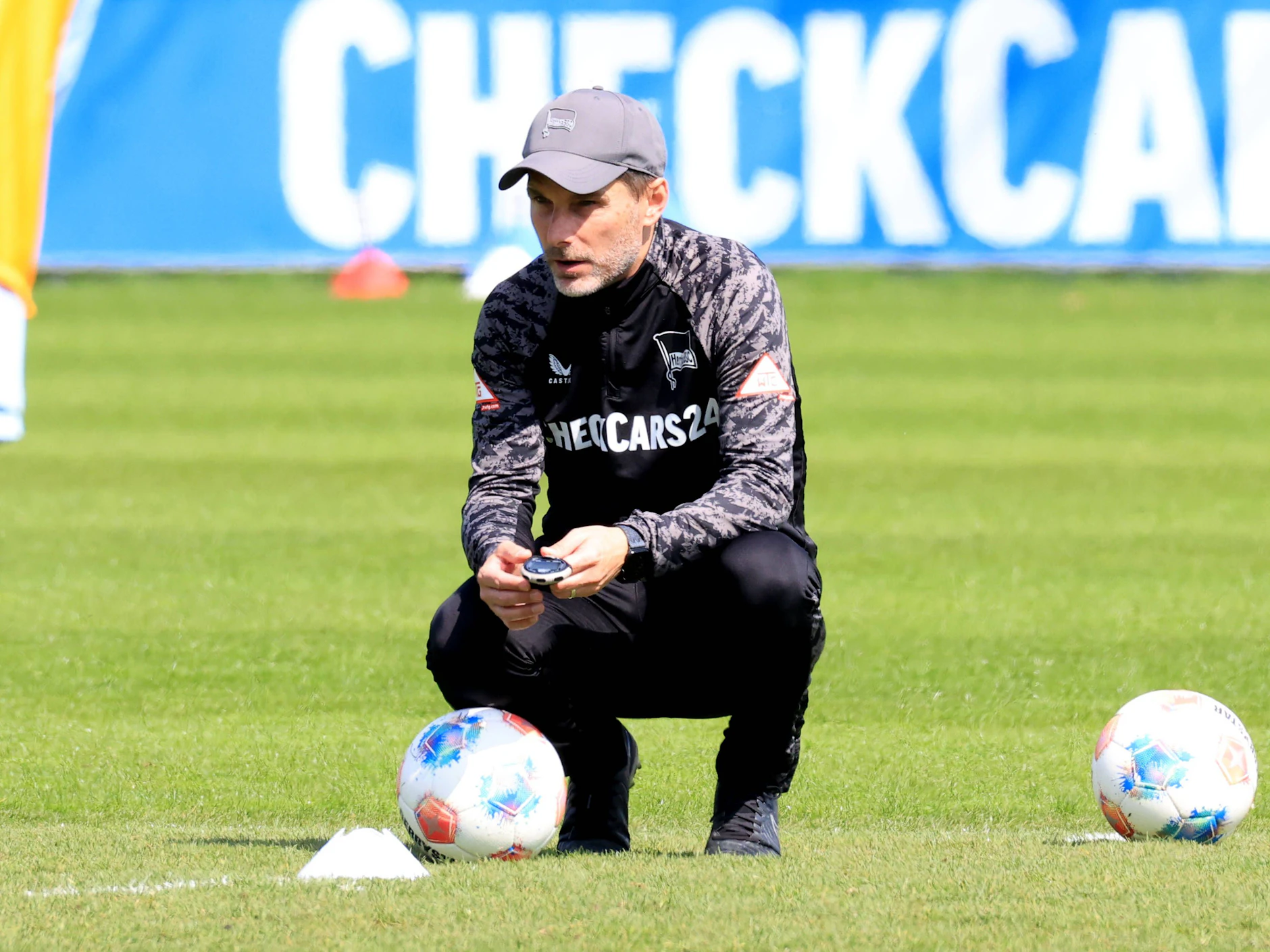 Hertha-Trainer Stefan Leitl wird erst Sonnabend entscheiden, ob Dawid Kownacki mit nach Braunschweig reist.