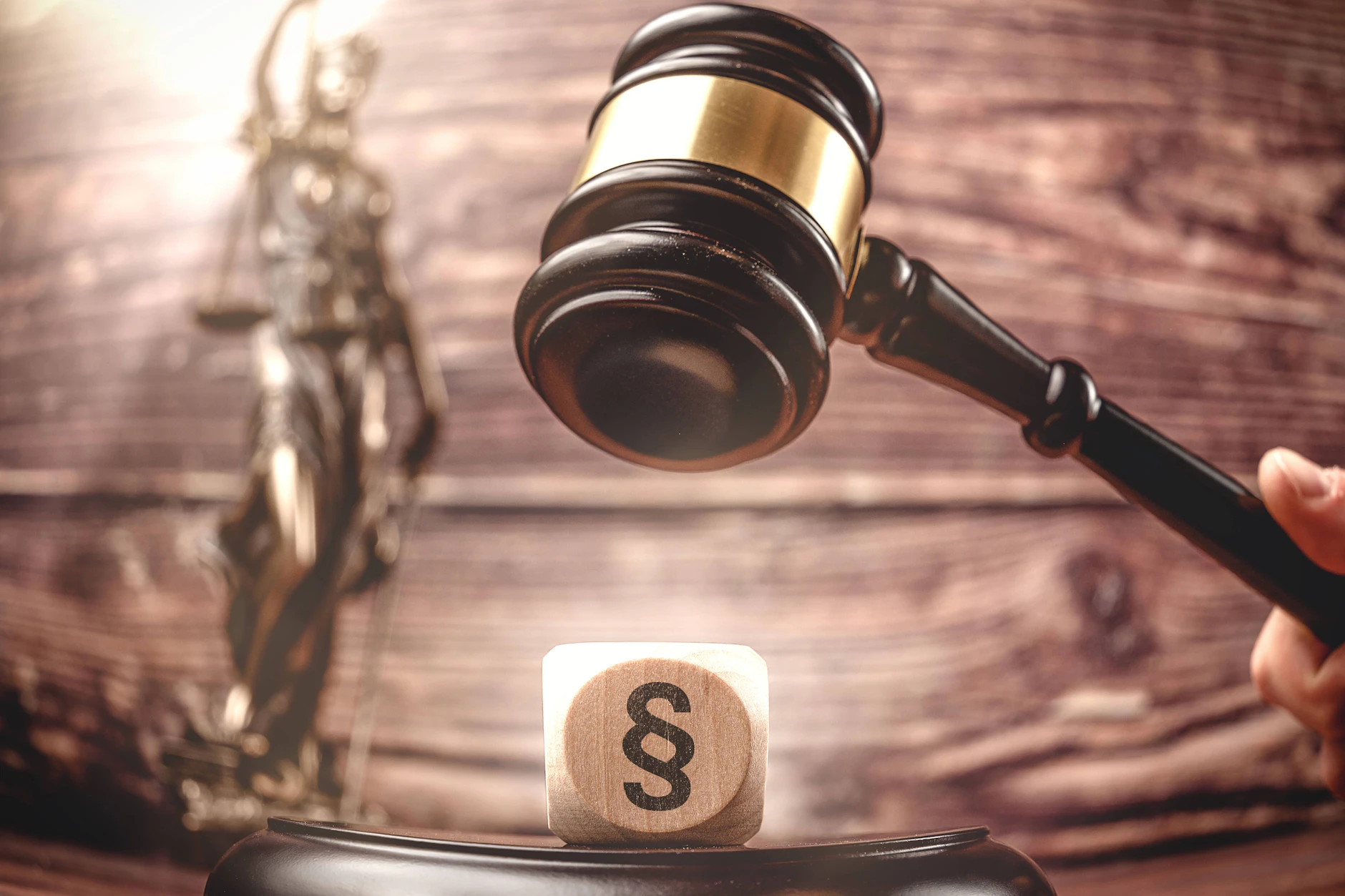 Das Sozialgericht erklärte die fristlose Kündigung für rechtens (Symbolfoto).