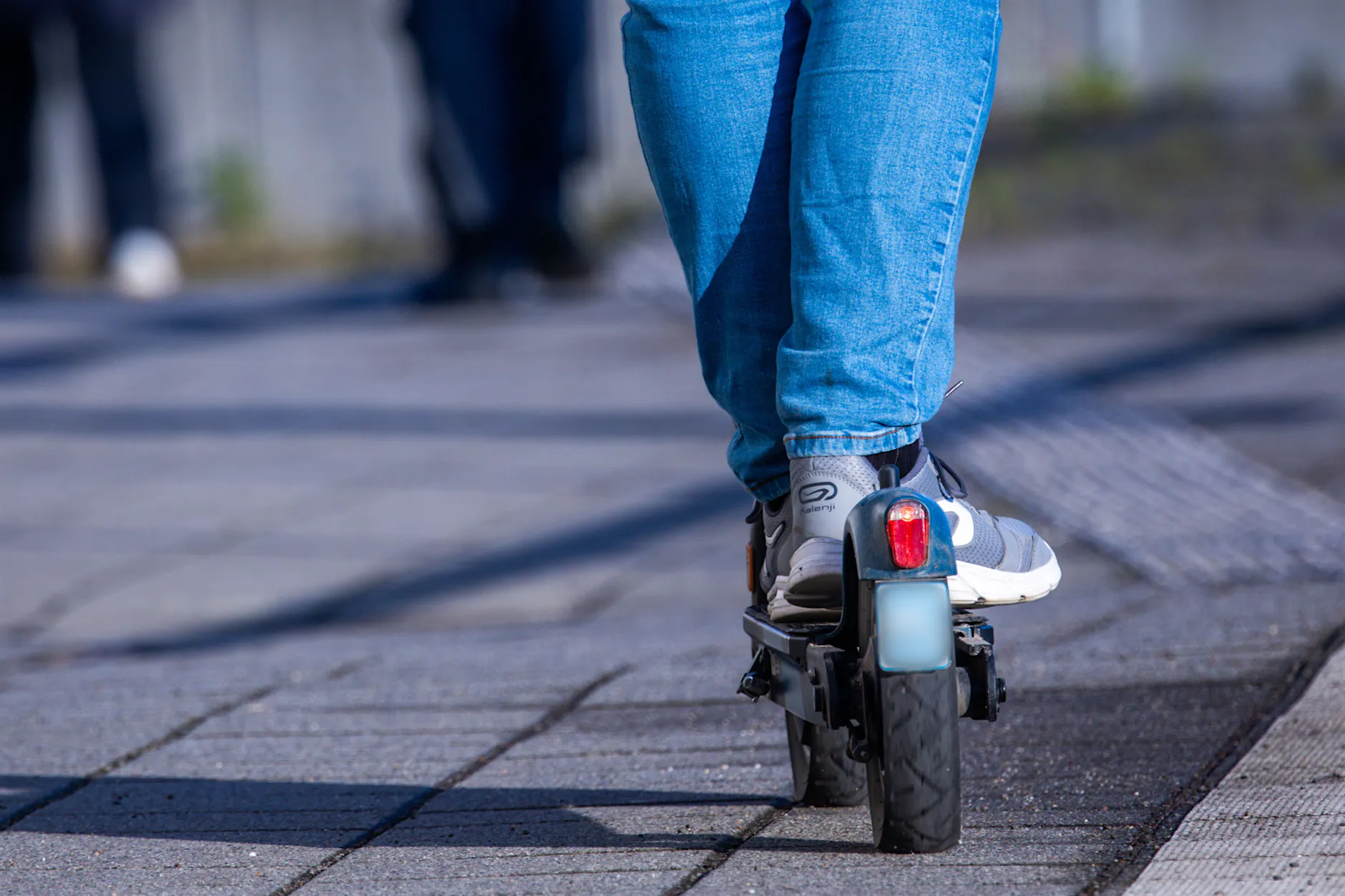 Wieder Teenager-Unfall auf E‑Roller: Ein Junge schwer verletzt
