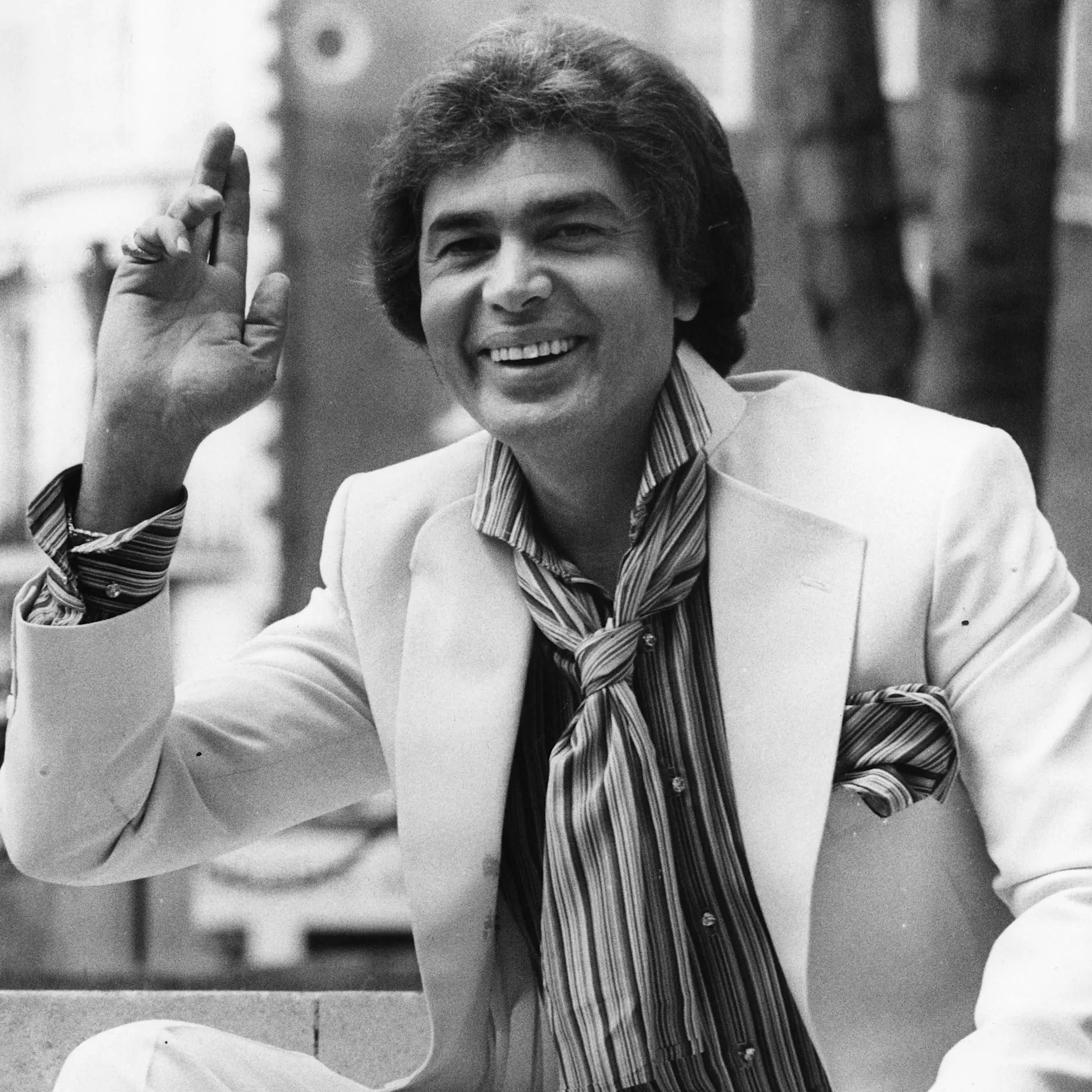 Schlager-Legende geht mit 90 auf Tour, aber die Ticketpreise sind heftig