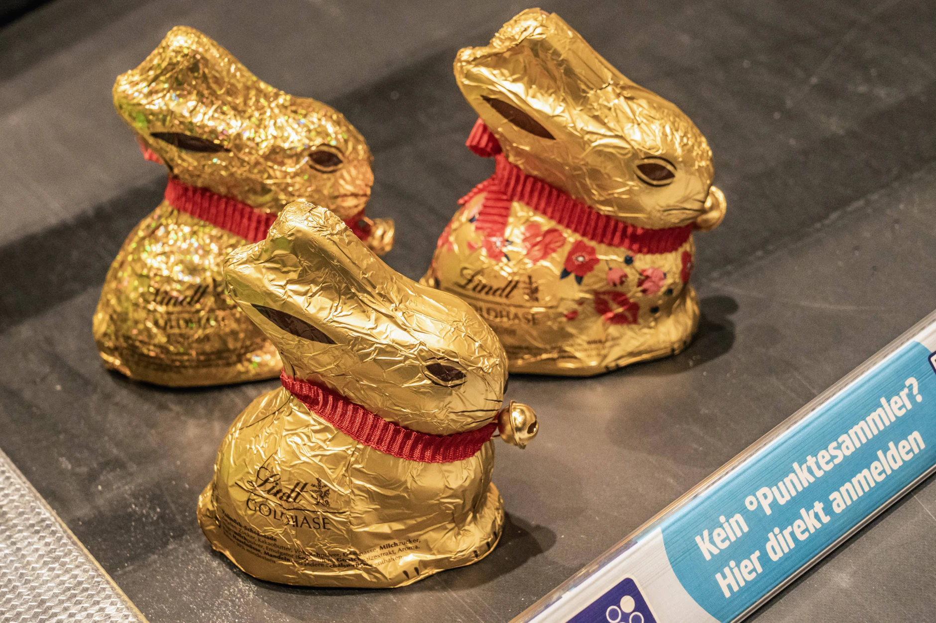Viele Kunden griffen in den Supermärkten im OStergeschäft nur sparsam zu - zuindest bei den teuren Markenprodukten.