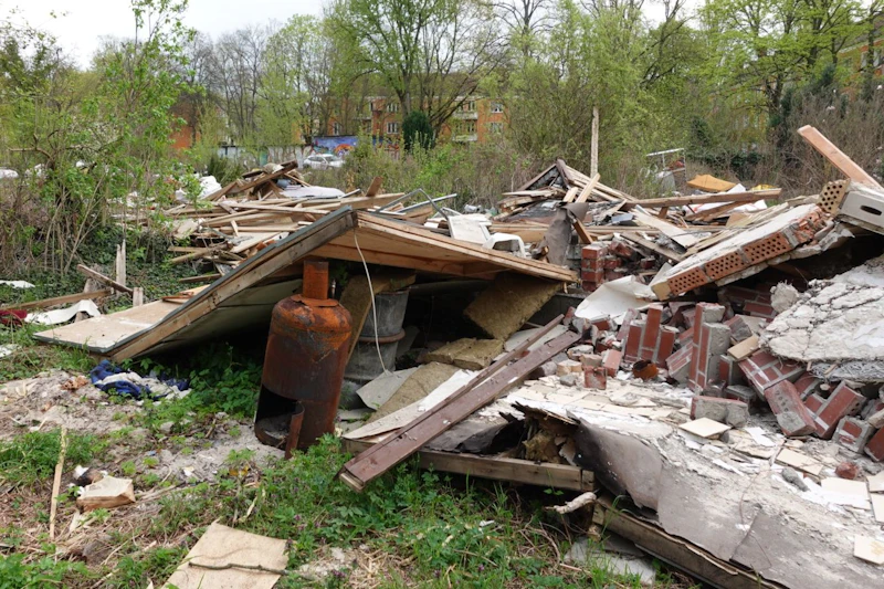 Köpenicker Kleingärtner rausgeklagt: Jetzt ist grüne Oase eine Müllkippe