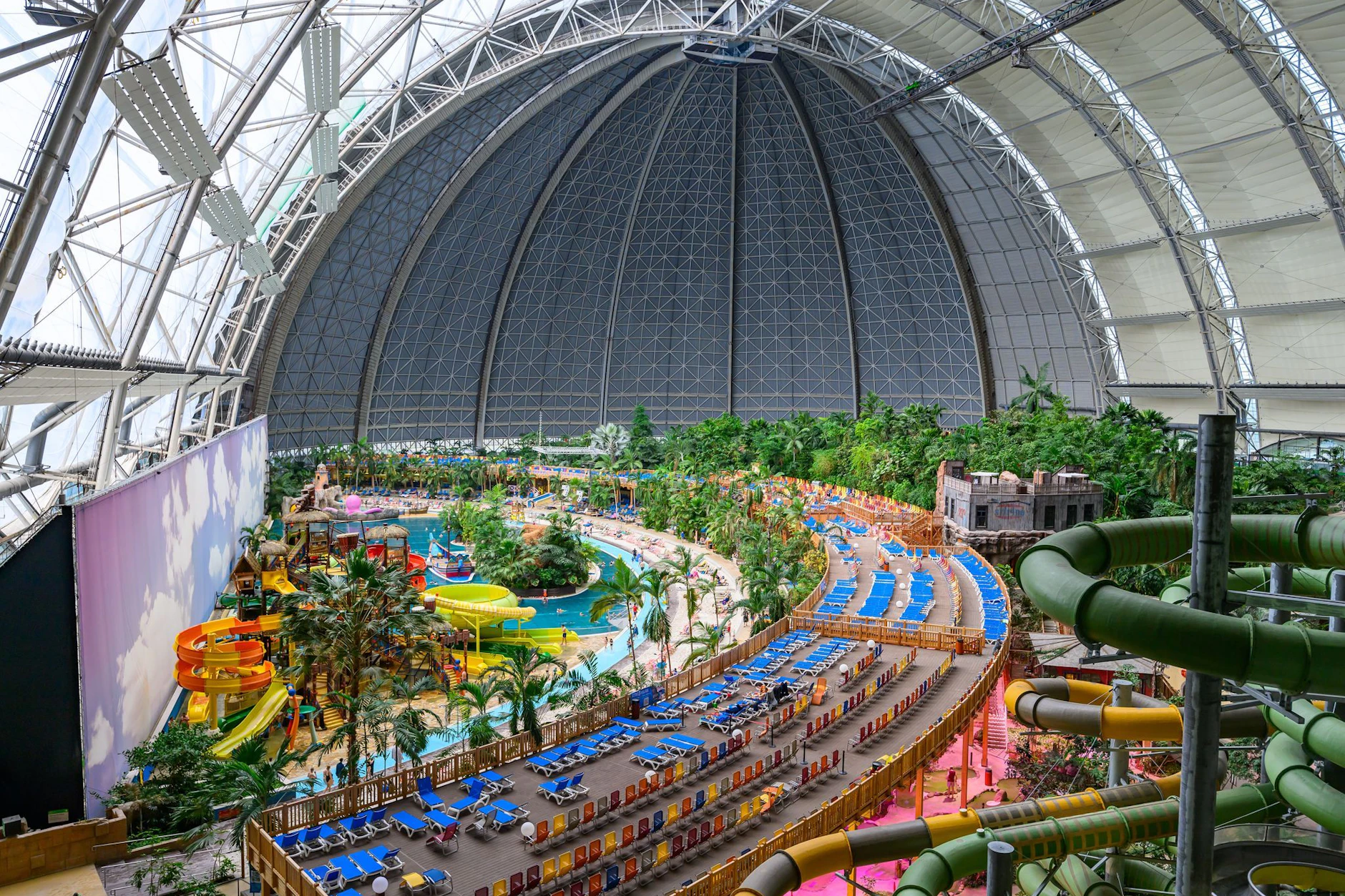 Das Tropical Islands wäre auf jeden Fall eine tolle Location für die Show „Ein sehr gutes Quiz“. Und eine, die auch für viele Berliner gut erreichbar wäre.