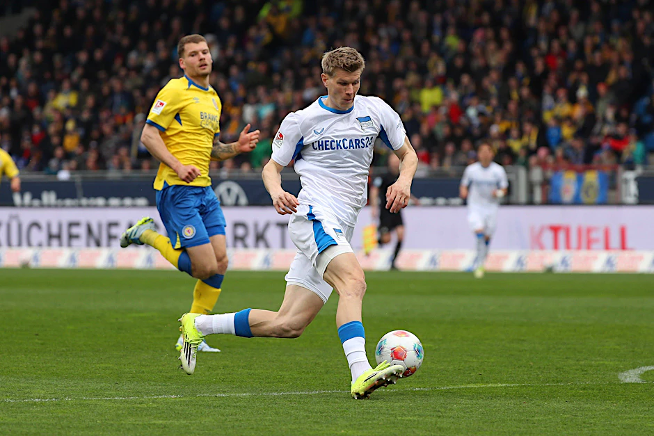 Luca Schuler machte ein gutes Spiel beim 1:1 in Braunschweig. Er stürmt immer mehr in die Stammelf von Hertha BSC.
