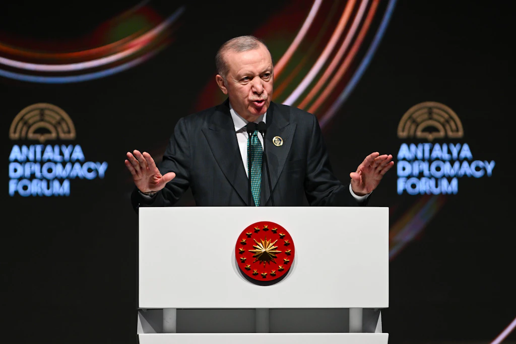 Erdoğan unter Druck: Opposition drängt auf Neuwahlen