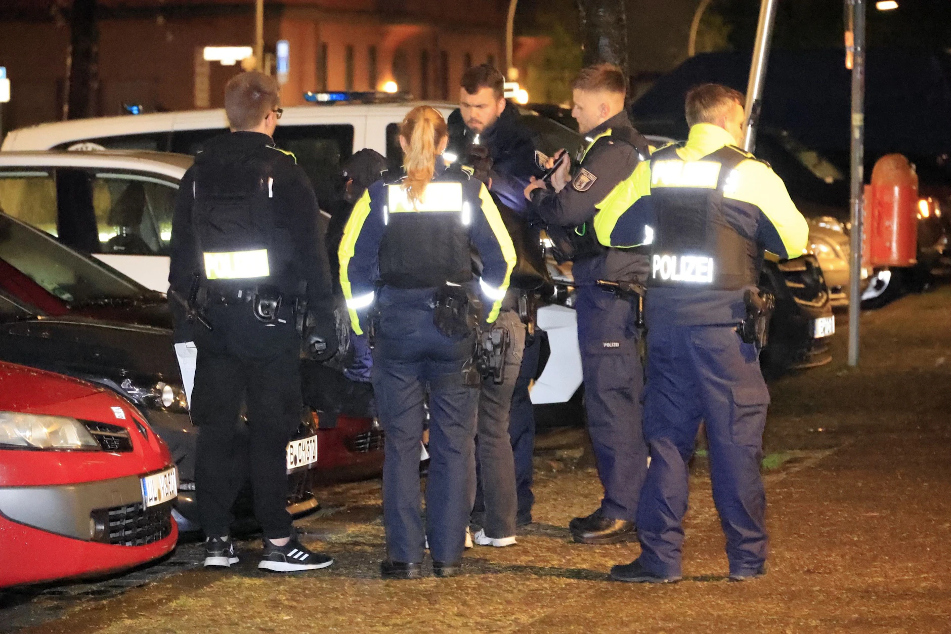 Die Kriminalpolizei hat die Ermittlungen aufgenommen.