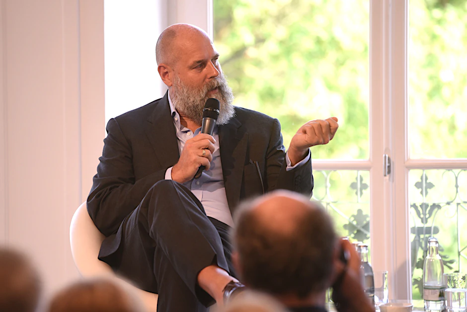 Nach Bernd Hilder spricht diesmal Thüringens Landeschef Mario Voigt (CDU) mit Verleger Holger Friedrich (im Foto) über Freiheit, Demokratie und das, was auf dem Spiel steht.