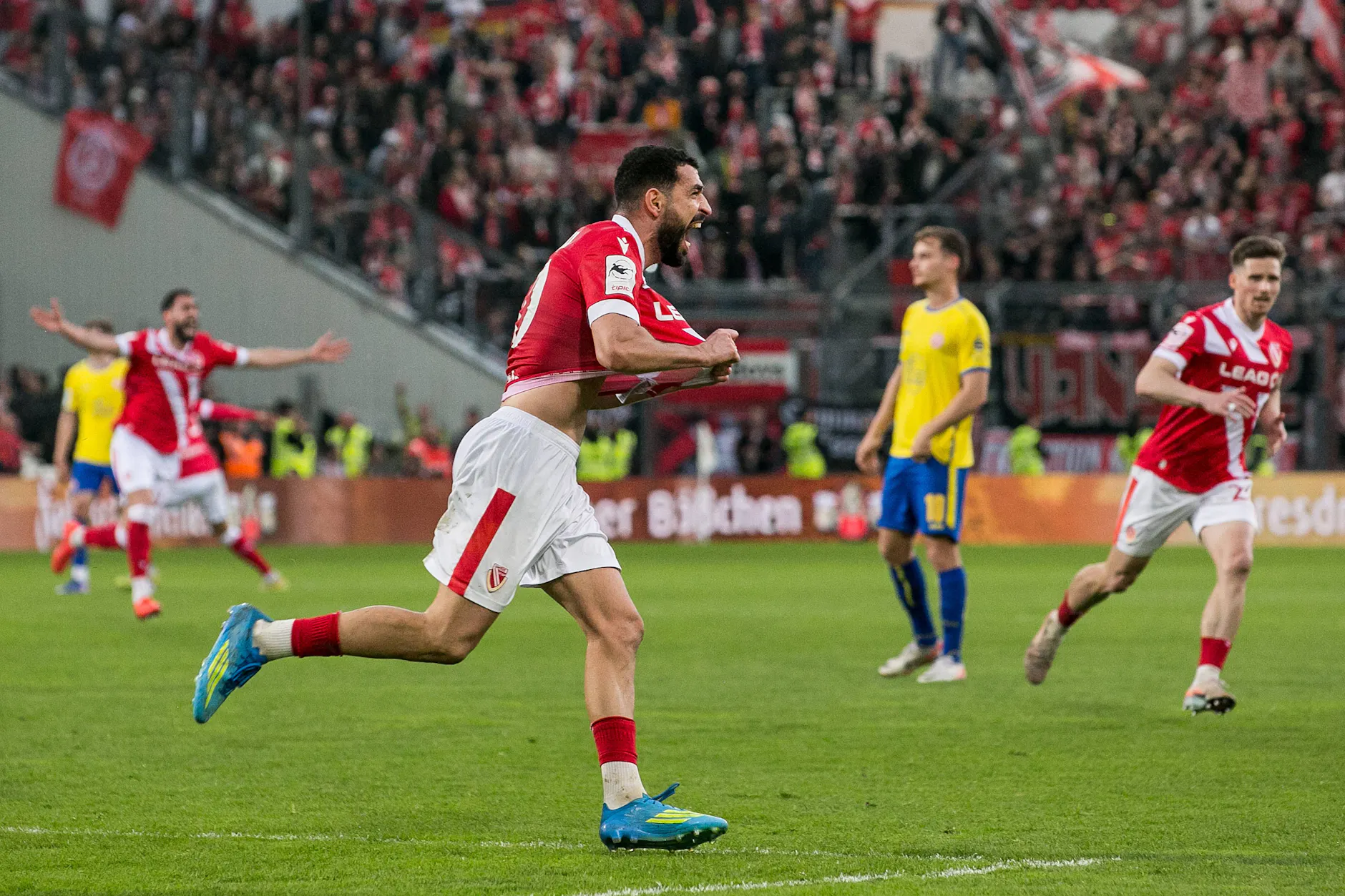 Tolcay Cigerci überragte Sonntag gegen Essen mit drei Toren.