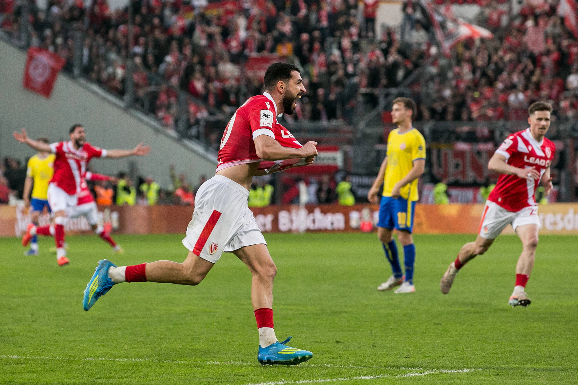 Tolcay Cigerci überragte Sonntag gegen Essen mit drei Toren. 