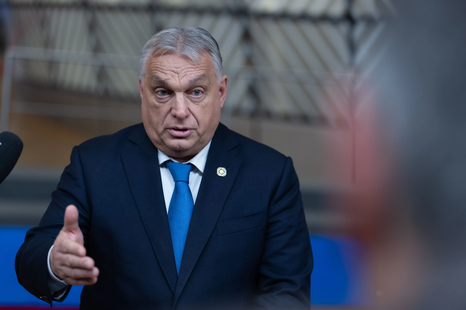 Ungarns scheidender Ministerpräsident Viktor Orbán ist bereit, sein Veto gegen den EU-Kredit aufzuheben, wenn die Öllieferungen wieder aufgenommen werden.