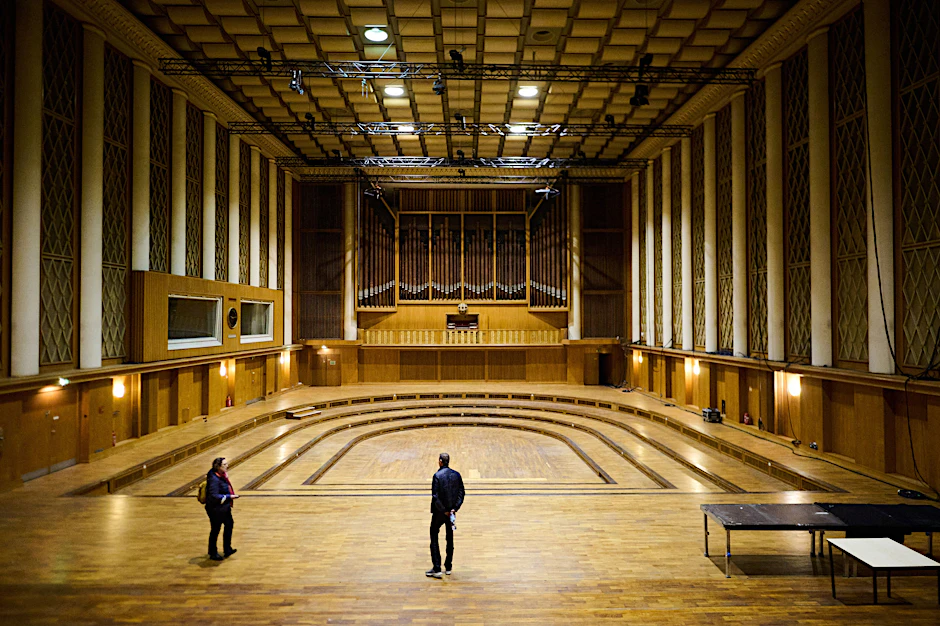 Meisterwerk in Sachen Akustik: der große Aufnahme- bzw. Sendesaal im Funkhaus Berlin, erbaut von 1952 bis 1956