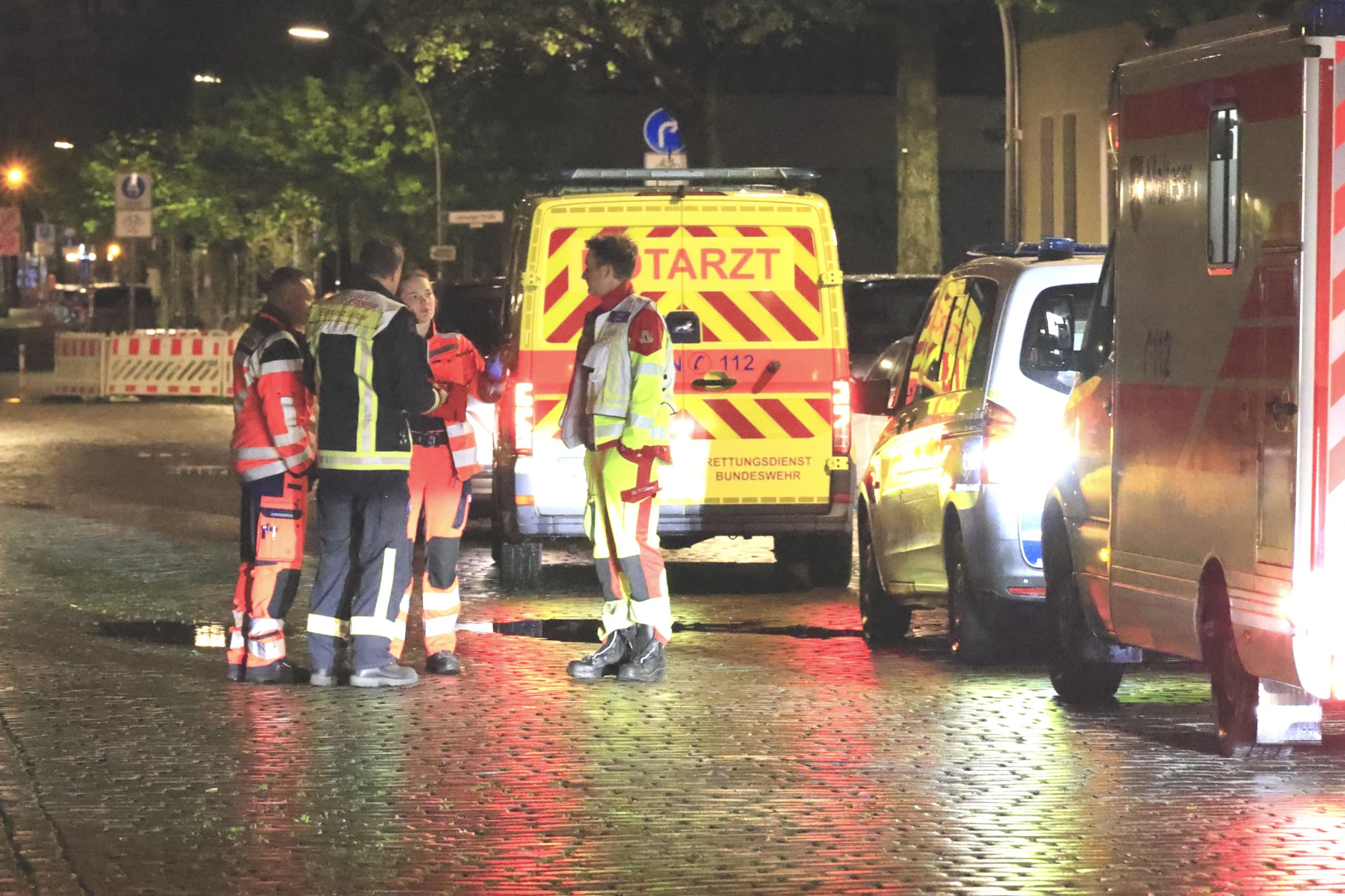 In der Nacht zu Montag kam es in Wedding zu einer Auseinandersetzung zwischen mehreren Personen, drei wurden verletzt.