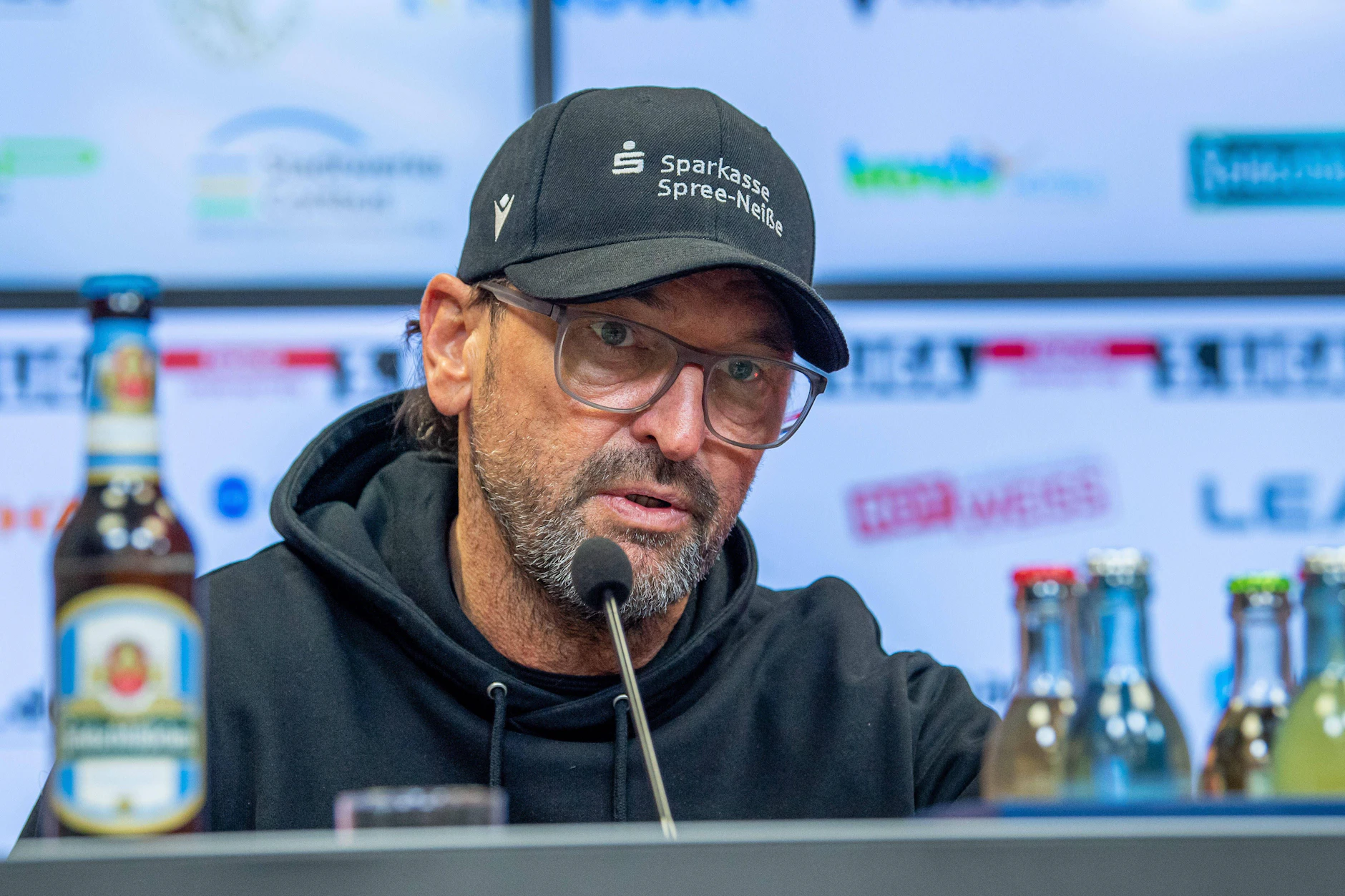 Claus-Dieter Wollitz ist immer ein Mann der klaren Worte.