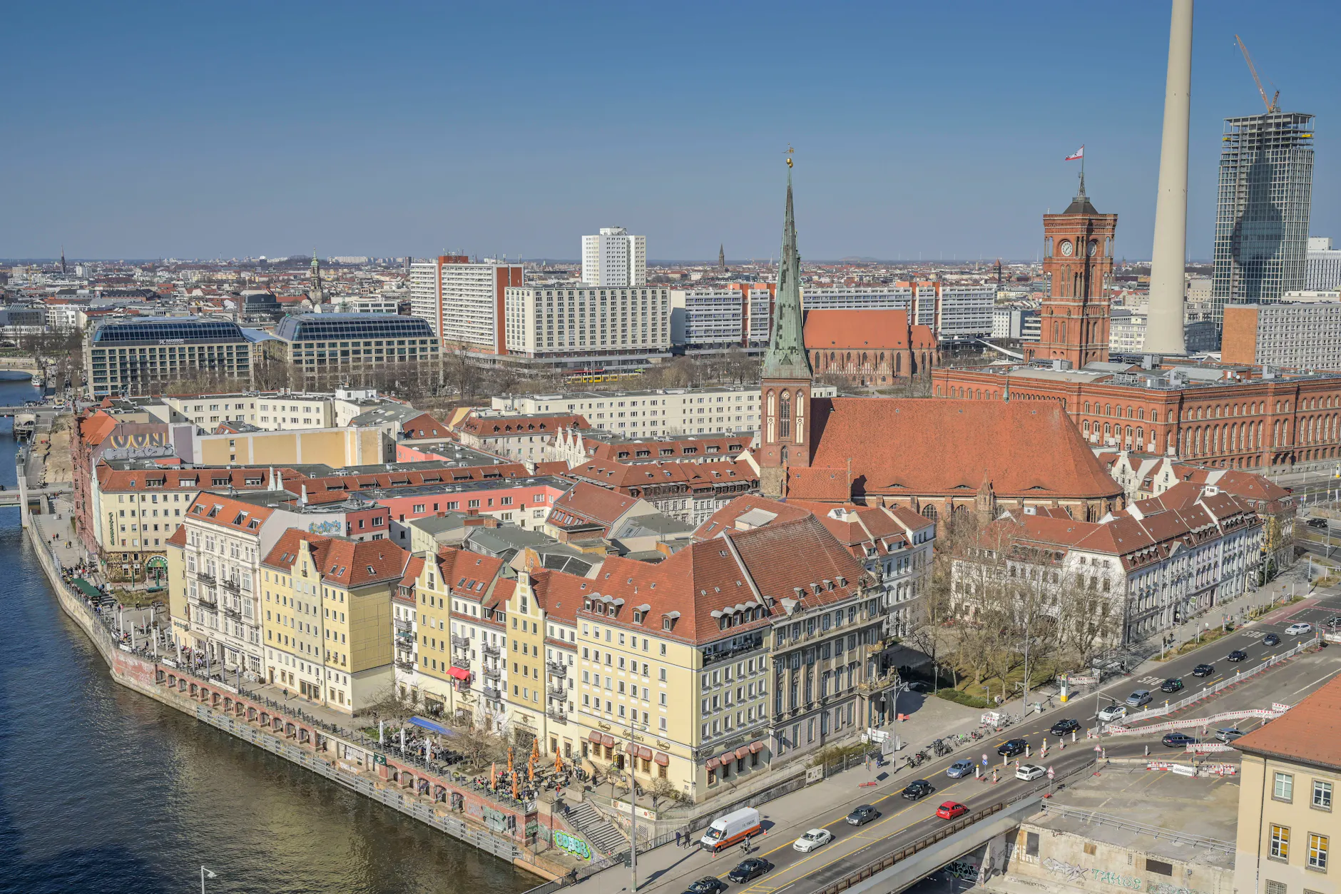 Das Nikolaiviertel: Hier soll Berlin seinen Ursprung gehabt haben. Bei Touristen ist der älteste Stadtteil daher eine besondere Sehenswürdigkeit, die aber immer mehr verkommt.