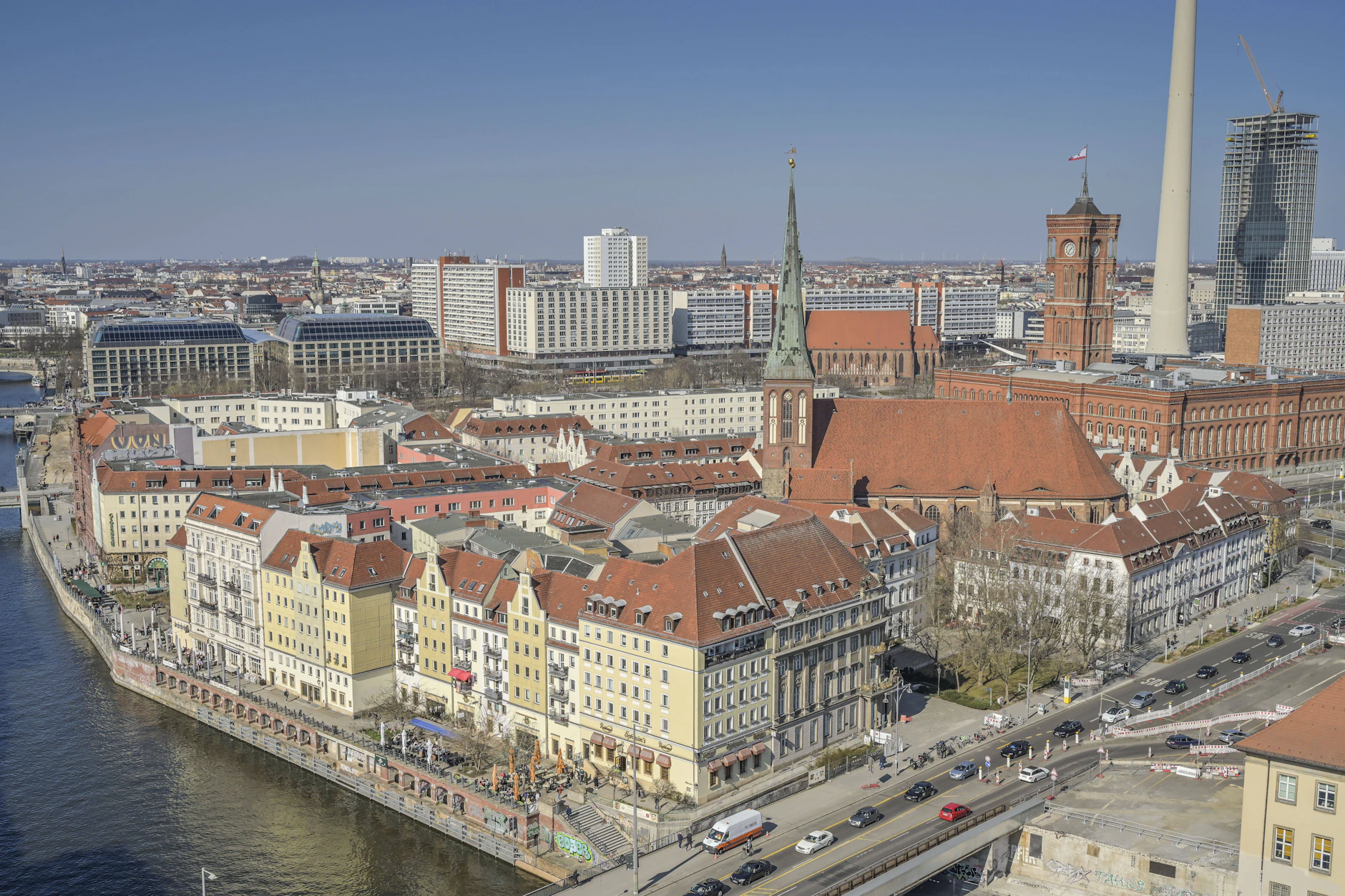Das Nikolaiviertel: Hier soll Berlin seinen Ursprung gehabt haben. Bei Touristen ist der älteste Stadtteil daher eine besondere Sehenswürdigkeit, die aber immer mehr verkommt.